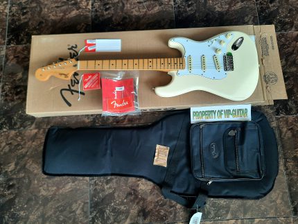FENDER STRATOCASTER JIMI HENDRIX WHITE