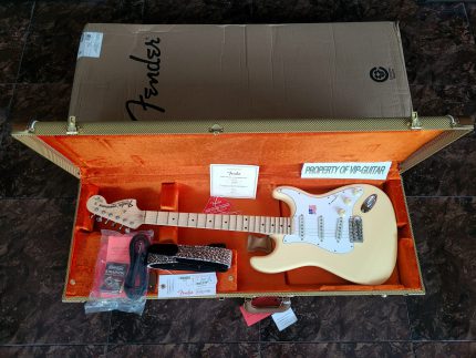 FENDER USA STRATOCASTER YNGWIE MALMSTEEN VINTAGE WHITE MAPLE FRETBOARD