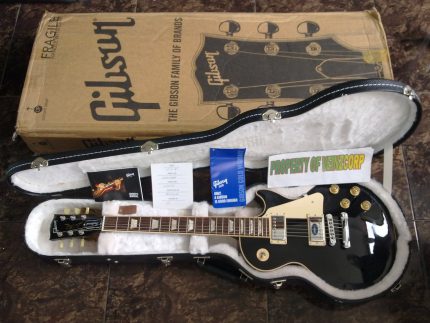 GIBSON USA LES PAUL TRADITIONAL PLUS EBONY