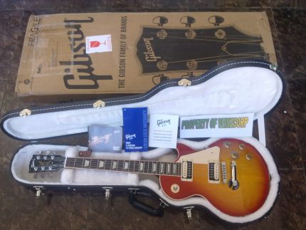 GIBSON USA LES PAUL TRADITIONAL PRO HERITAGE CHERRY