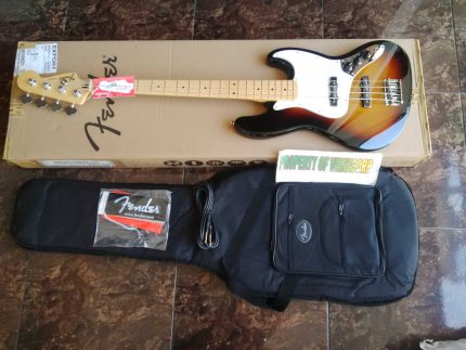 FENDER STANDARD JAZZ BASS SUNBURST MAPLE FRETBOARD