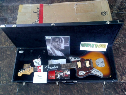 FENDER JAGUAR KURT COBAIN WORN FINISH LEFT HANDED