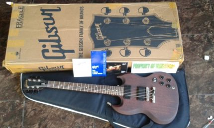 GIBSON USA SGJ WORN BROWN