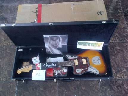 FENDER JAGUAR KURT COBAIN WORN FINISH LEFT HANDED