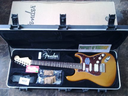 FENDER USA AMERICAN DELUXE STRATOCASTER AMBER HSS ROSEWOOD FRETBOARD