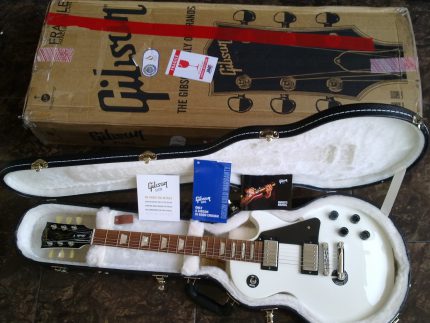 GIBSON USA LES PAUL STUDIO GLOSS ALPINE WHITE