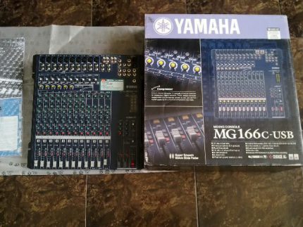 YAMAHA MG 166 C USB