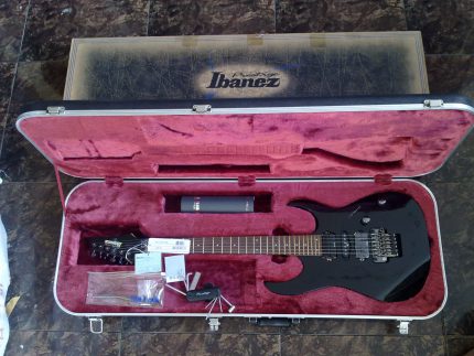 IBANEZ PRESTIGE JAPAN RG 1570 Z BK