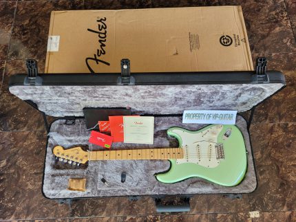 FENDER USA AMERICAN PROFESSIONAL STRATOCASTER MYSTIC SURF GREEN