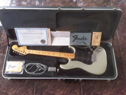 FENDER USA STRATOCASTER 1979 25th ANNIVERSARY