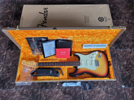 FENDER CUSTOM SHOP USA VINTAGE CUSTOM 1959 STRATOCASTER HARDTAIL SUNBURST