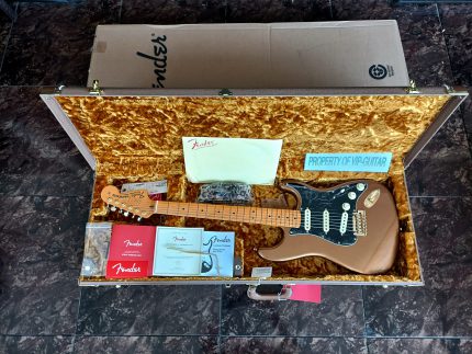 FENDER USA LIMITED STRATOCASTER BRUNO MARS SIGNATURE MARS MOCHA HEIRLOOM S/N US23063914