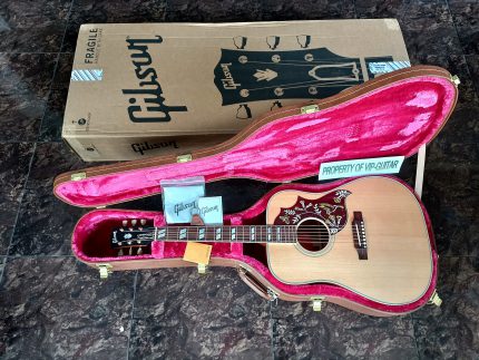 GIBSON MONTANA USA HUMMINGBIRD FADED NATURAL GOLD HARDWARE