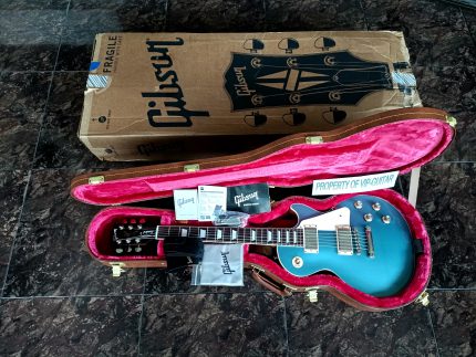 GIBSON USA LES PAUL STANDARD 60'S PELHAM BLUE