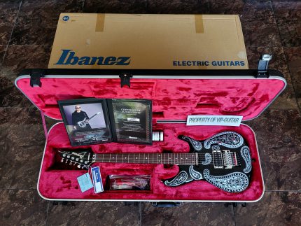 IBANEZ PRESTIGE JAPAN JS 1 BKP JOE SATRIANI HAND SIGNED S/N F2400373