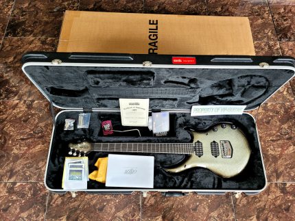 MUSIC MAN USA MAJESTY BFR BALL FAMILY RESERVE AUTOGRAPHED BY JOHN PETRUCCI CHARRED SILVER S/N M08263