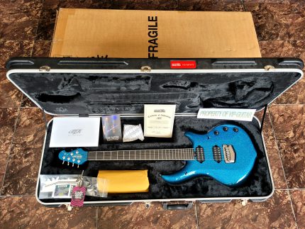 MUSIC MAN USA MAJESTY BFR BALL FAMILY RESERVE AUTOGRAPHED BY JOHN PETRUCCI MARINE BLUE SPARKLE