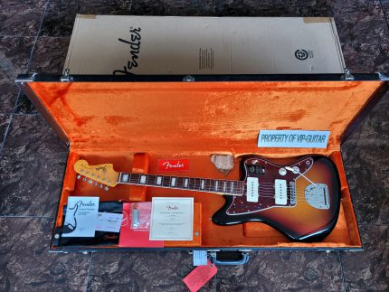 FENDER USA AMERICAN VINTAGE II 1966 JAZZMASTER SUNBURST
